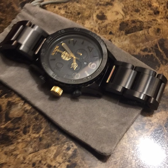 Nixon gumball 3000 stainless steel watch - Picture 4 of 4